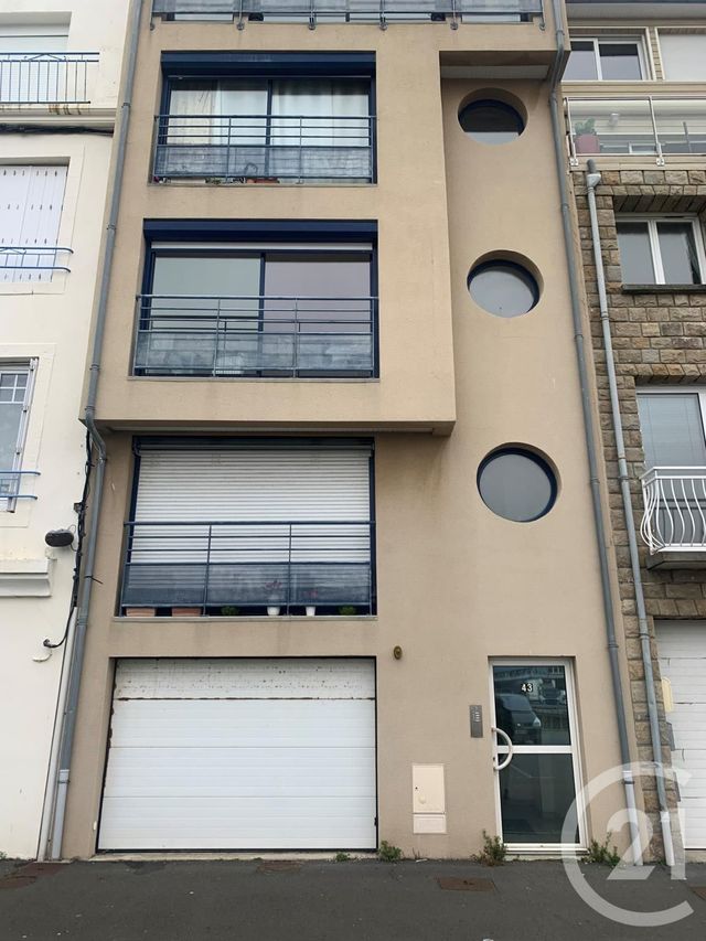 Appartement F3 à louer - 3 pièces - 61.98 m2 - GRANVILLE - 50 - BASSE-NORMANDIE - Century 21 Royer Immo